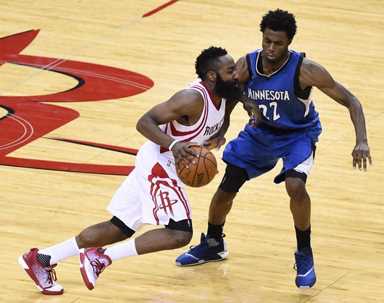 猛龙碾压太阳，哈登点燃赛场