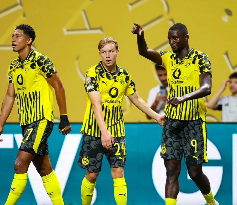 土耳其完胜多特蒙德，梅西状态火热